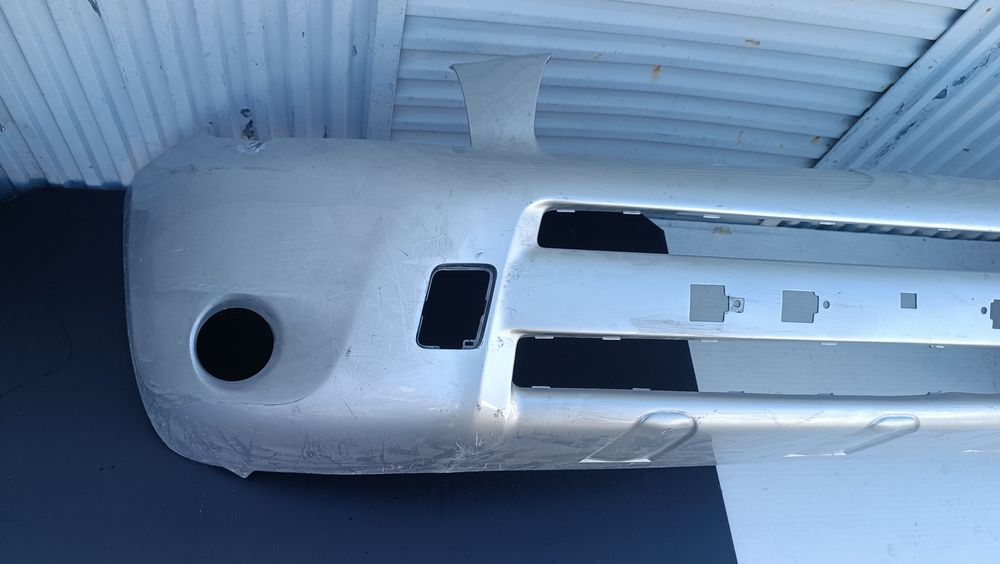 Vendo parachoque de frente Toyota RAV4 ano 2009/12