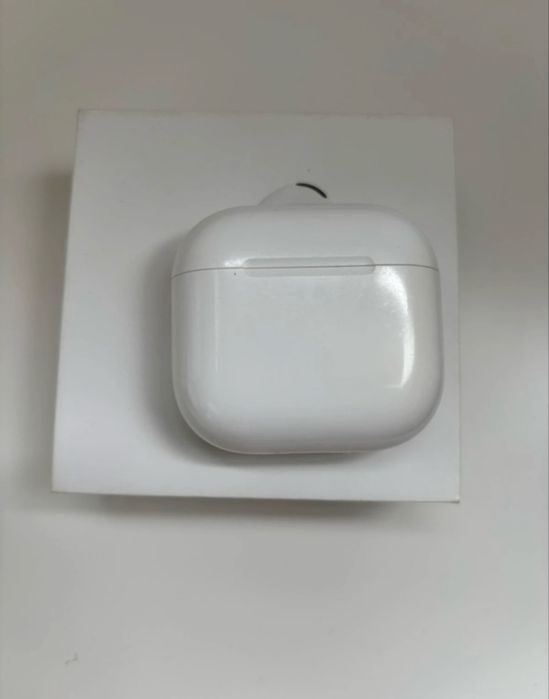 AirPods 4 com Cancelamento Ativo de Ruído (ANC), originais Apple como novos