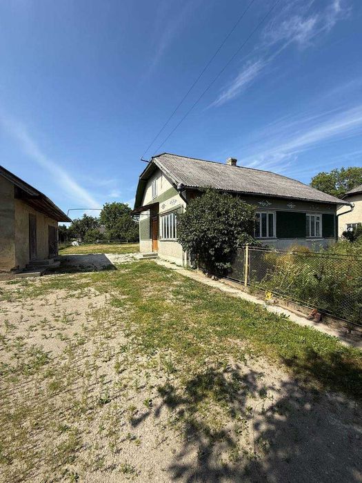 Продаж цегляного будинку в місті Калуш