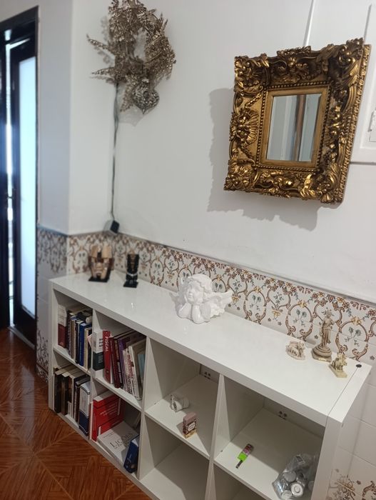 Quarto grande e bem iluminado