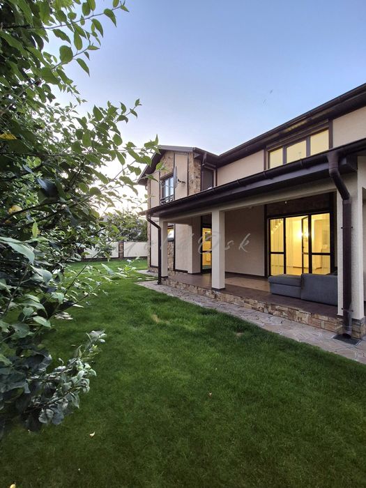 Оренда Будинку з басейном та сауною.Камін,Газ. Осокорки