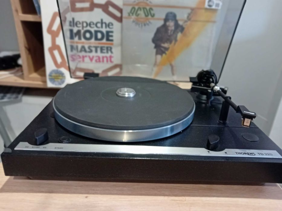 Gramofon Thorens TD 320- petarda wśród gramofonów