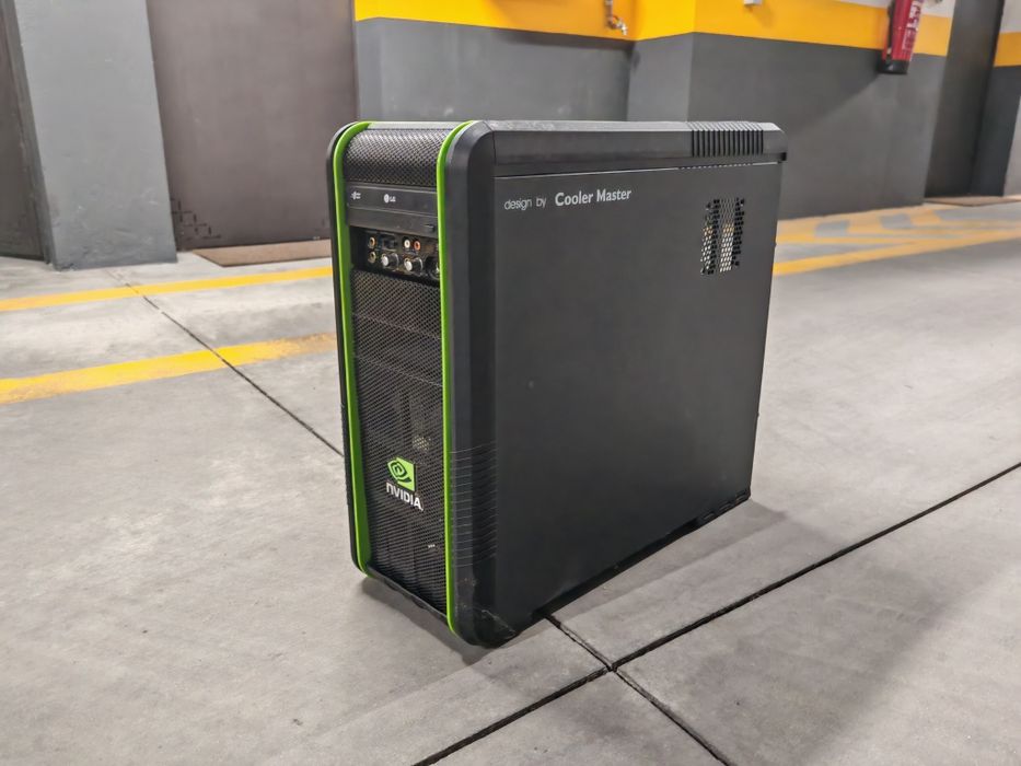 Caixa de computador Cooler master 690 II ATX Nvidia