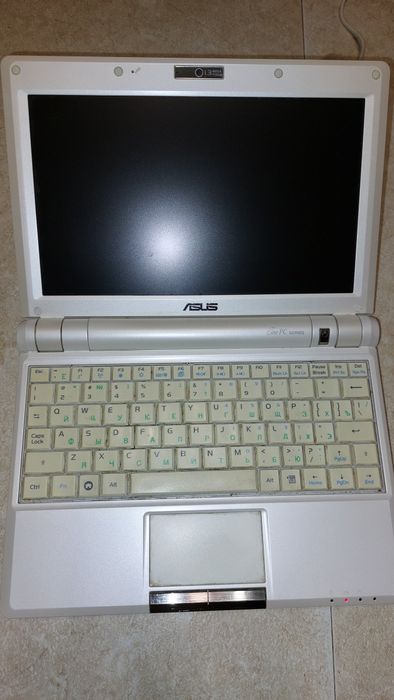 Нетбук Asus Eee PC 900