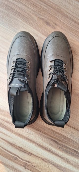AdidasyPółbuty UNISEX  dla zmęczonych, puchnących stóp