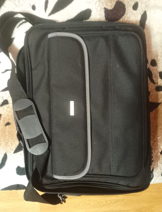 Продам сумку для ноутбука