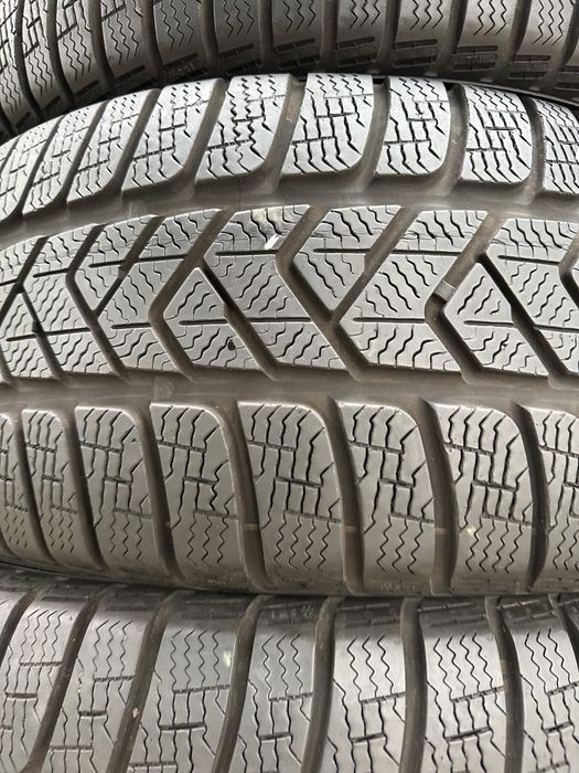 245/50/18 Pirelli Sottozero 3*