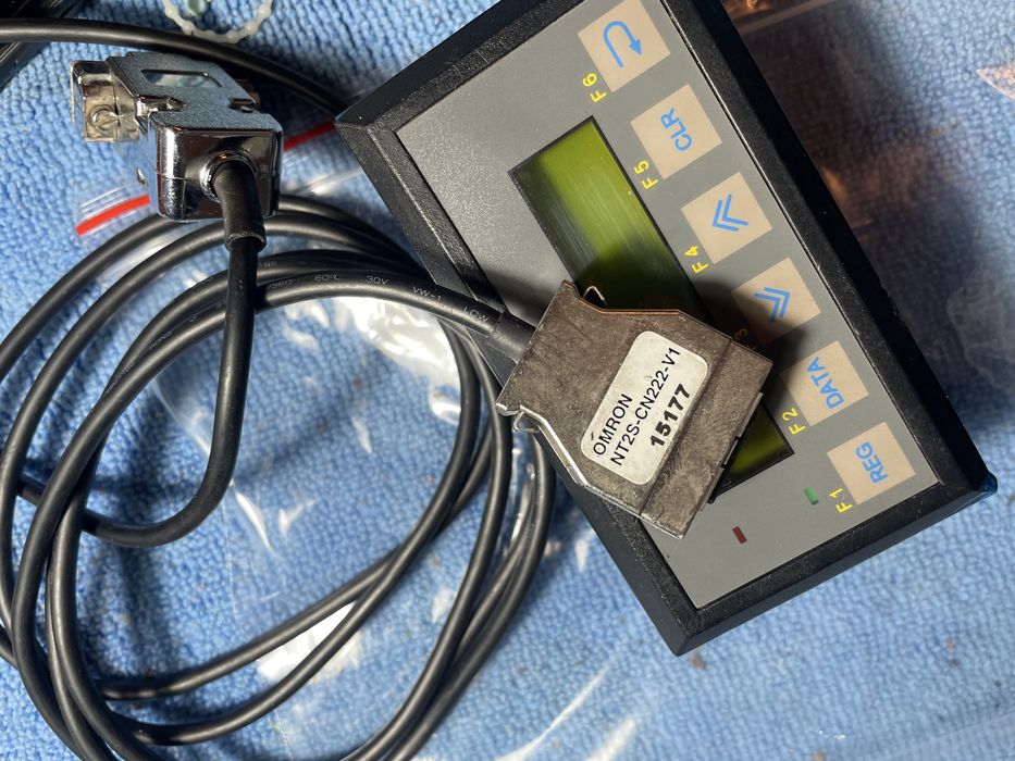 Omron NT2S-SF123B-EV2 panel operatora