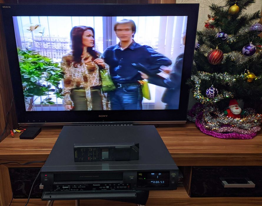 Видеомагнитофон Panasonic NV-J30EE