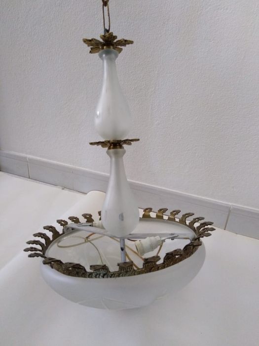 Candeeiro antigo de suspensão