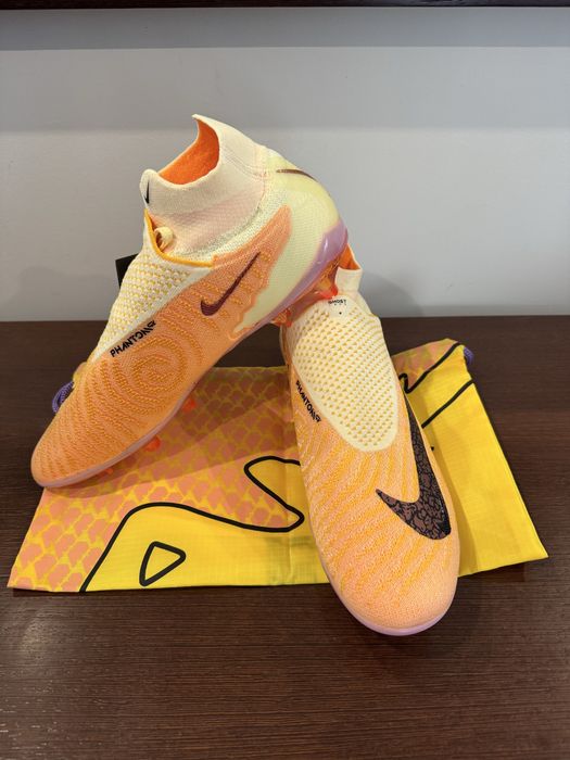 Chuteiras Nike Phantom Elite