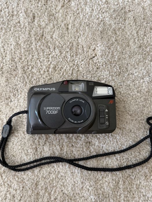 Olympus superzoom 700BF
