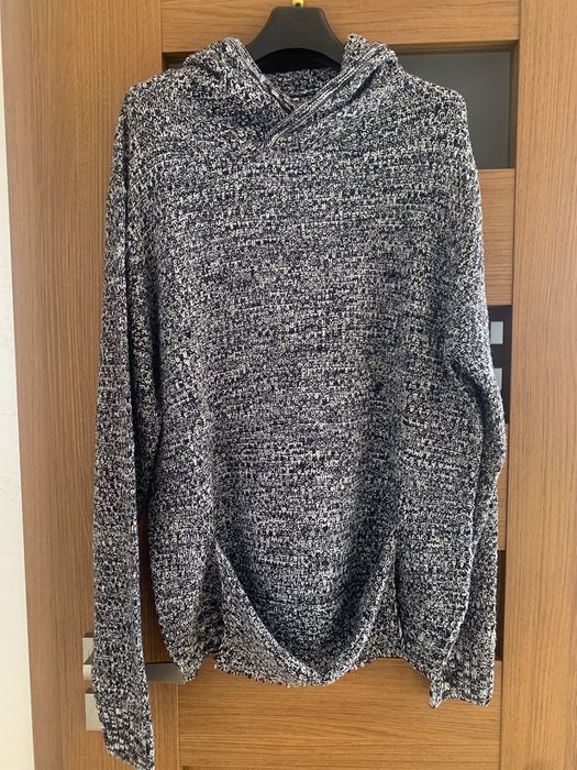Męski sweter z kapturem L