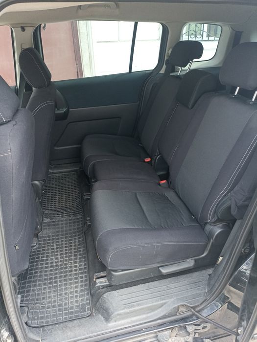 Продам Mazda 5 2007г.в.