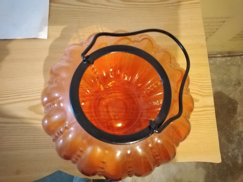 Vendo o raro de vidro e preto laranja bom estado