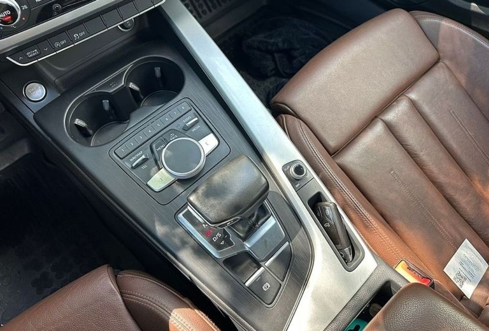 Audi A4b9 2.0d 2016