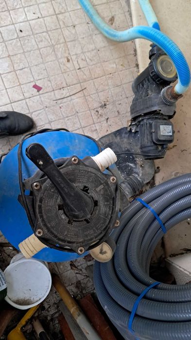 Montar bomba e filtro na piscina para o verao