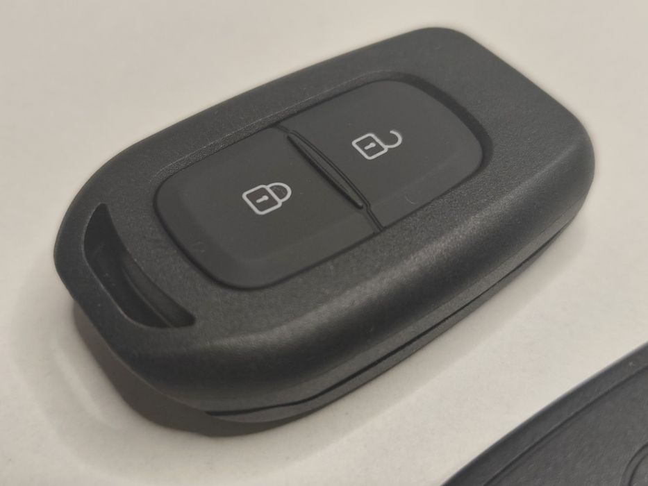 Carcaça Chave Comando Renault Clio III Kangoo Master Trafic Twingo Dacia Sandero Duster Logan 2 3 Botões Parafuso Novo