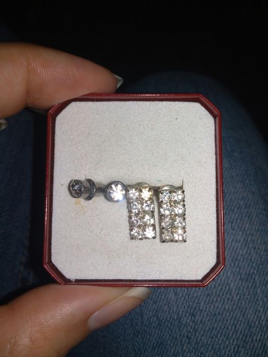 Biżuteria ze sztucznymi cyrkoniami