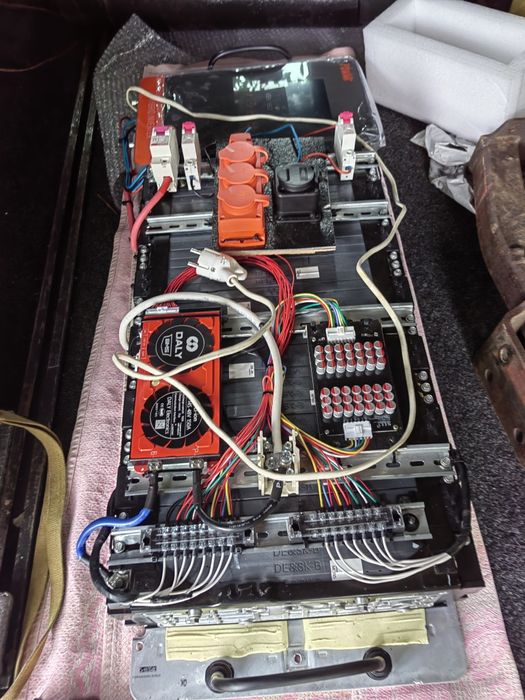 Збірки, LG CHEM, SK. LiFepol4