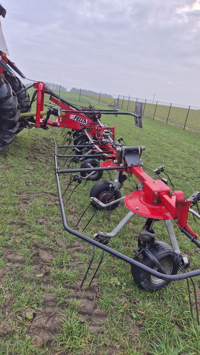 Przetrząsarka do siana Fella TH 900 D Hydro  9m