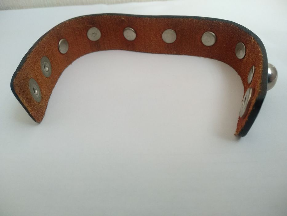Браслет кожаний .
