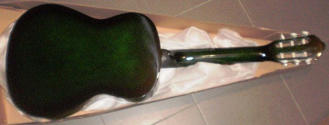 Guitarra clássica 4/4 verde e set