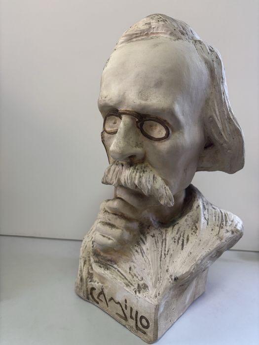 Busto de Camilo Castelo Branco