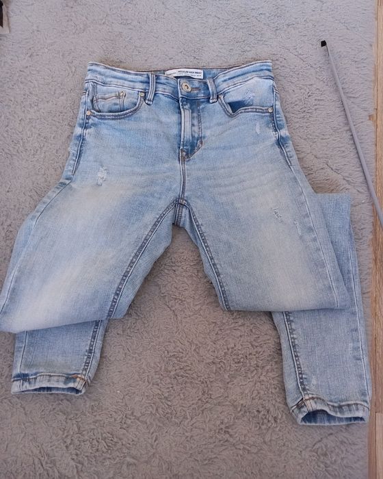 Jeansy Stradivarius 34/ Xs skinny dziury