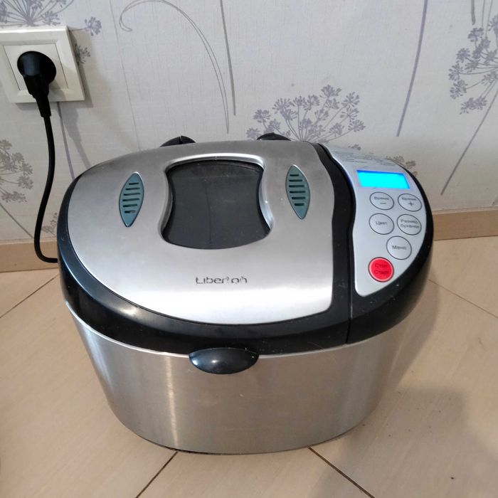 Хлібопічка Libertron LBM-04 без відра.