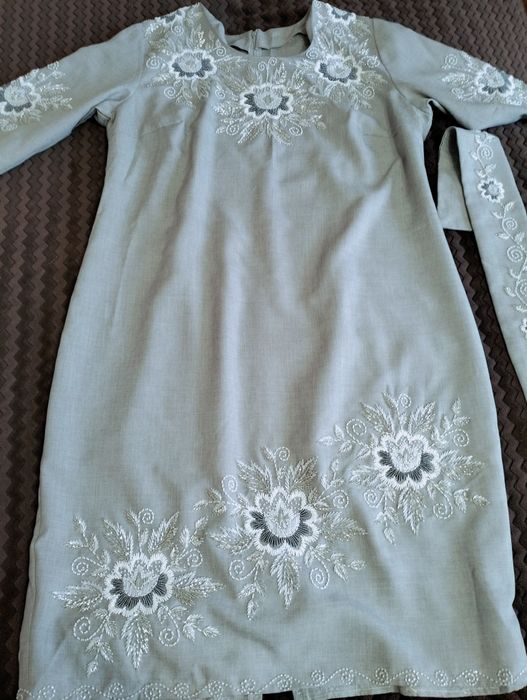 НОВЕ. Вишите плаття бісером,