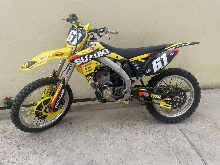 Suzuki 250 rmz nao matriculada