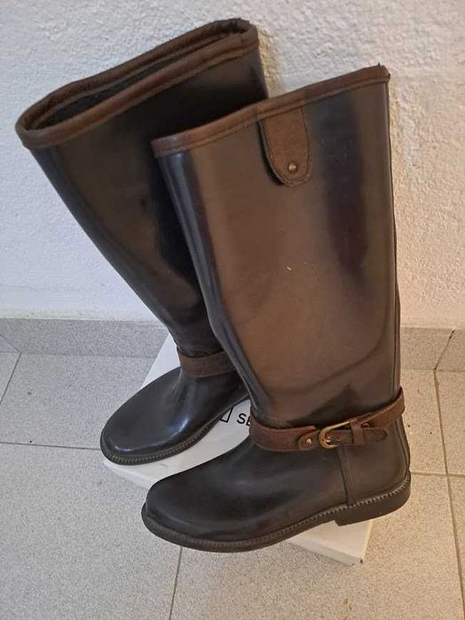 Ténis Senhora muito pouco usados