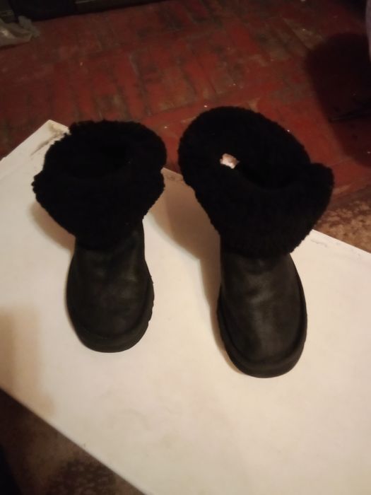 Сапоги женьскі uqi зимні намеху 39 розмір.розмір