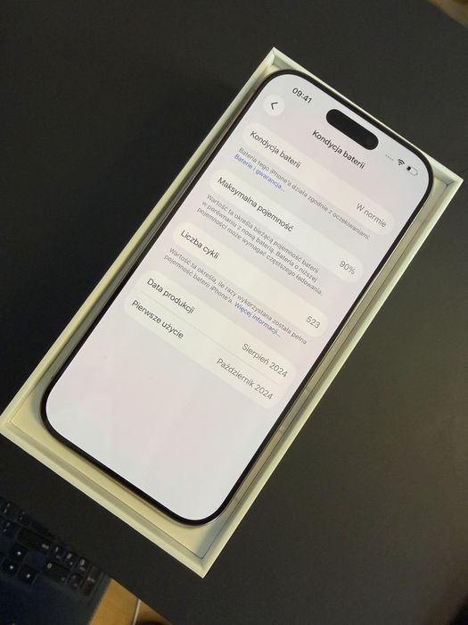 Iphone 16 pro 256 bateria 90%