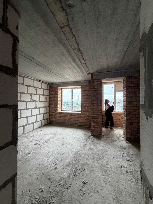 1- комнатнатная квартира в новом сданном доме на Слободке. АГВ.