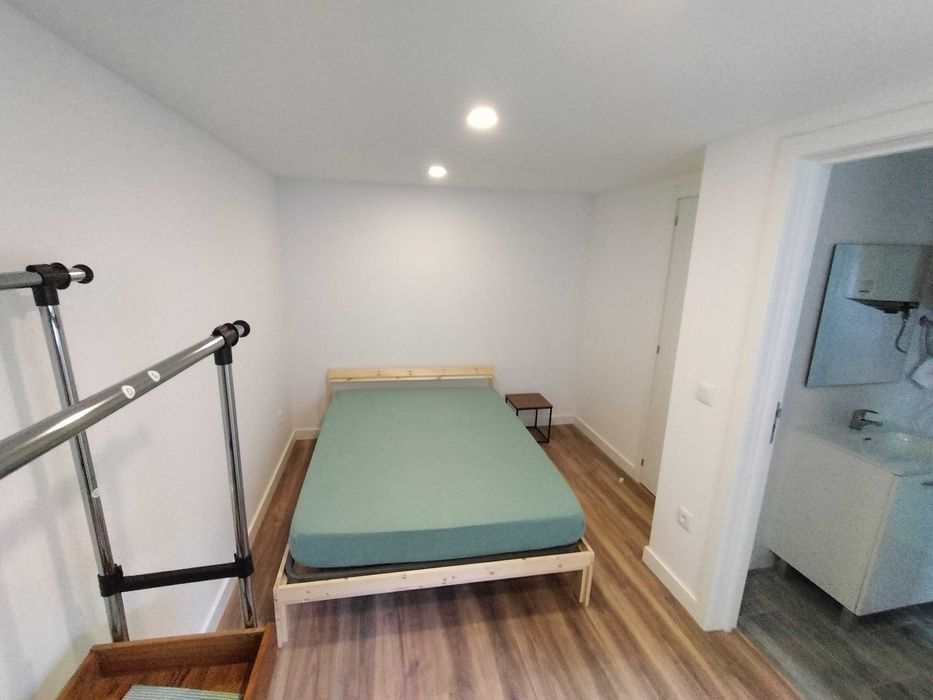 Casa mobilada para arrendar no Centro do Porto (T3)