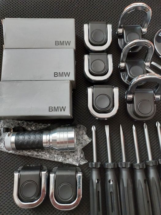 Петля для Кріплення вантажів BMW В багажник