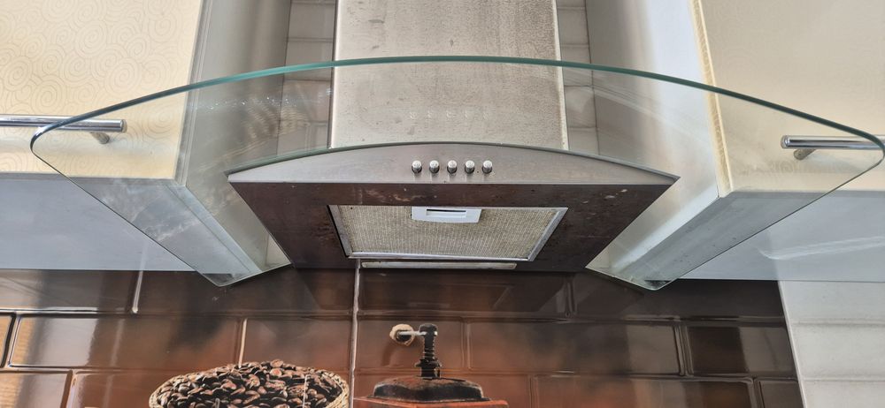 витяжка       vento