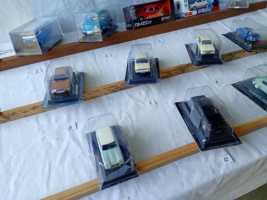 Miniaturas várias escalas e modelos diferentes