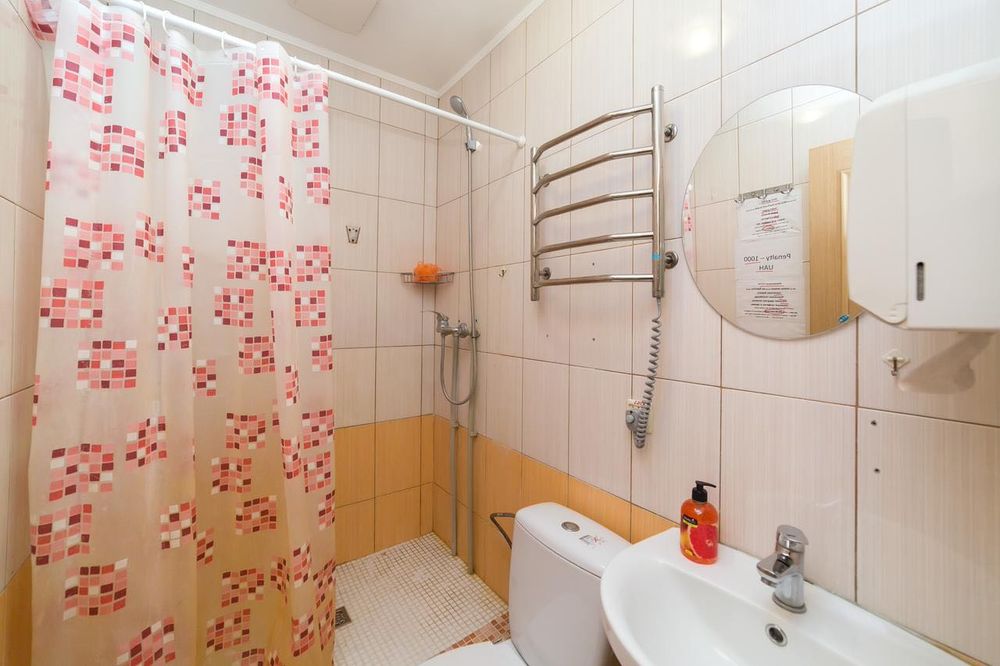 1500 грн. месяц 400 грн. неделя 100 грн. сутки Киевская сеть хостелов