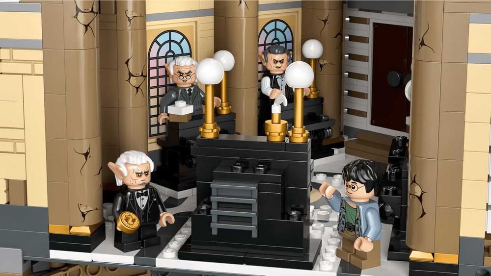 1 в 1 як LEGO Гаррі Поттер: Чарівний банк Ґрінґотс (76417), 4803 деталі