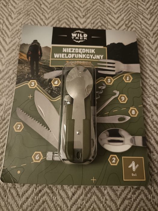 Niezbędnik wielofunkcyjny z latarką Wild trek multitool sztućce noz scyzoryk
