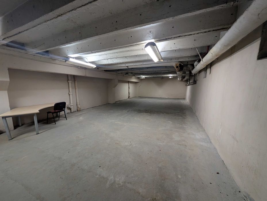 Pracownia artystyczna, biuro / Magazyn  - Mokotów, ul. Taśmowa 1