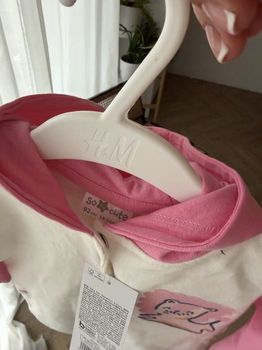 Nowa bluza zapinana na guziki z kapturem