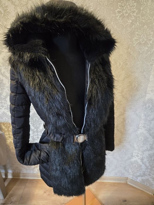 Kurtka Guess futerko