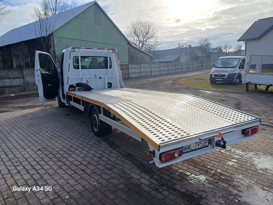 zabudowa auto laweta najazd pomoc drogowa producent