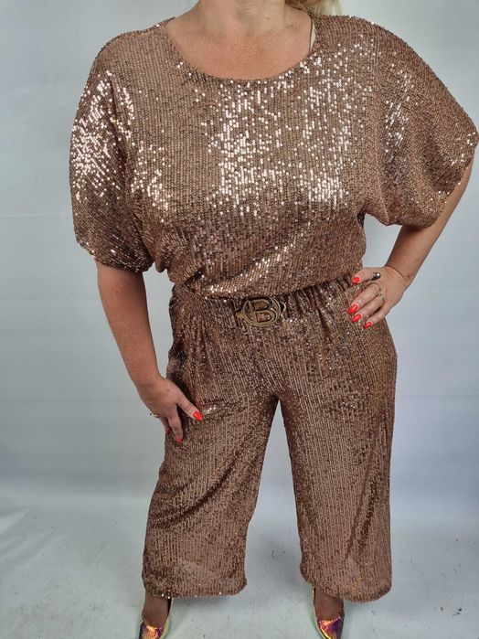 Kombinezon damski w cekiny modny na gumce uniwersalny