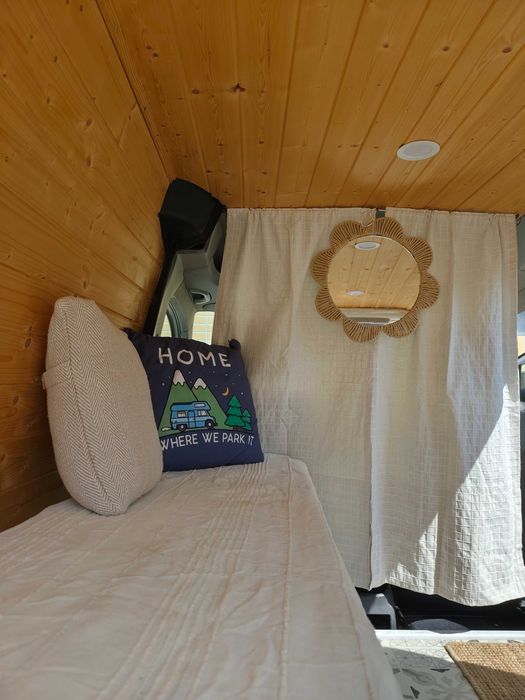 Volkswagen Caddy 2010 – Mini Camper equipada e pronta a viajar