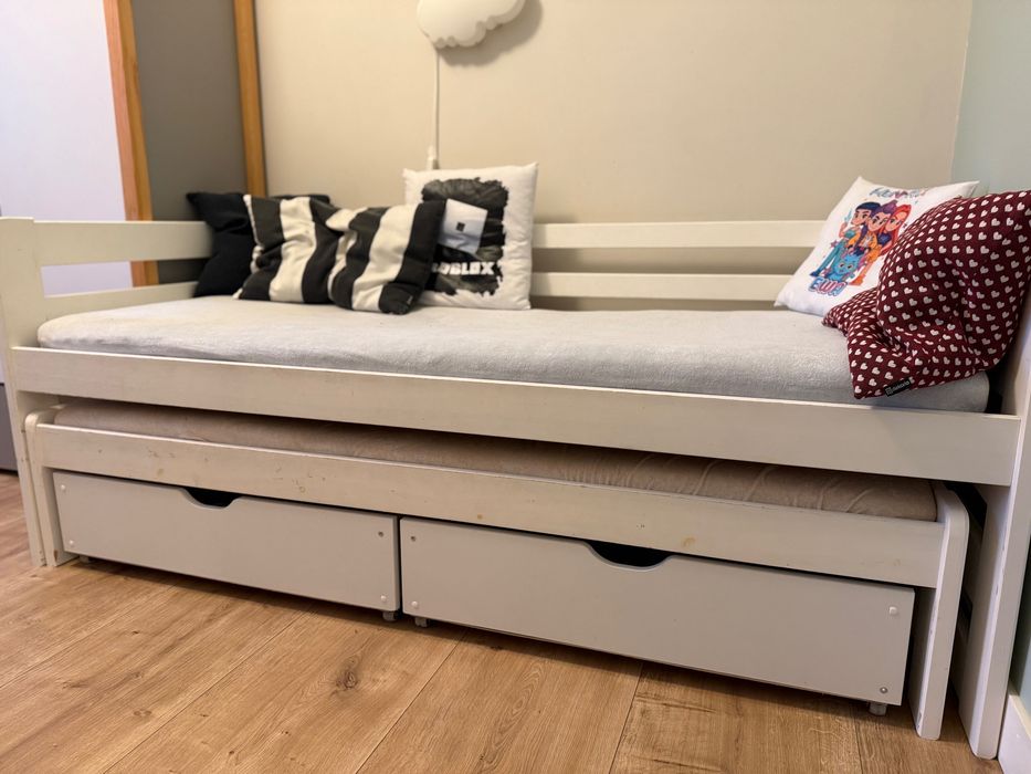 Łóżko podwójne z szufladami dla dzieci
